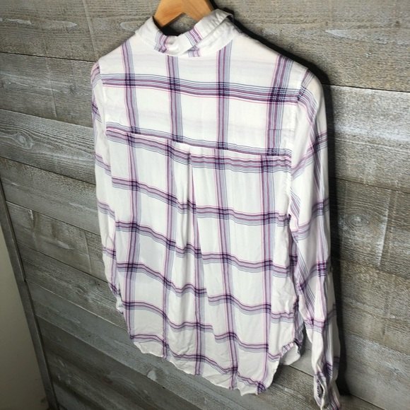 Jane and Delancy medium 100% rayon lightweight button up plaid shirt - Picture 2 of 4